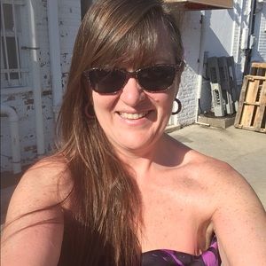 Meet your Posher, Lisa